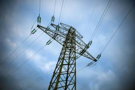 high-voltage mast